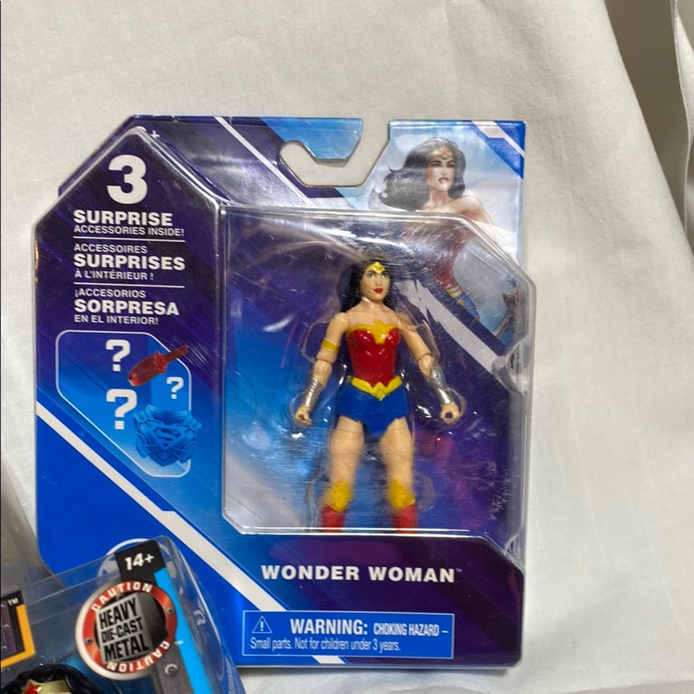 NIB Bundle of 6 DC Comic Wonder Woman Action Figures - Picture 5 of 8